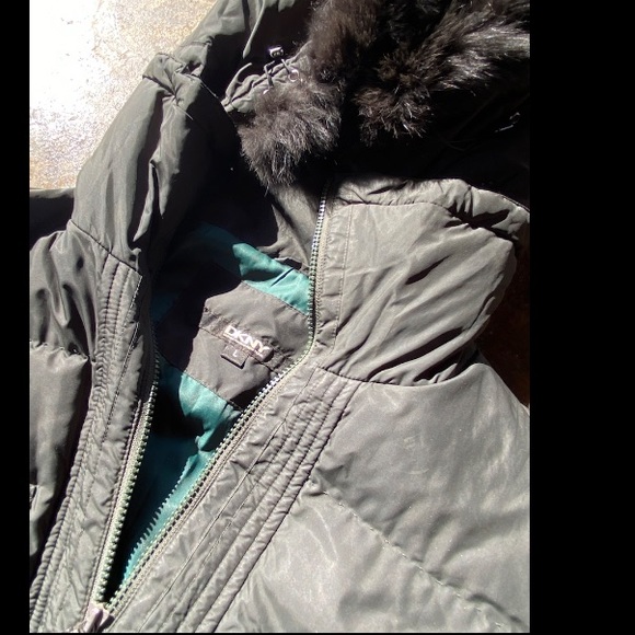 DKNY Black Long puffer insulated warm jacket fur hood winter coat L pockets EUC - Picture 4 of 5
